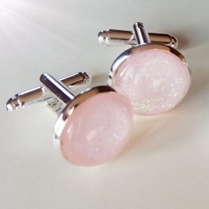 Boutons de manchette rose pâle