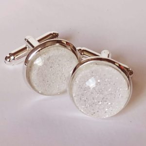 Boutons de manchette blanc